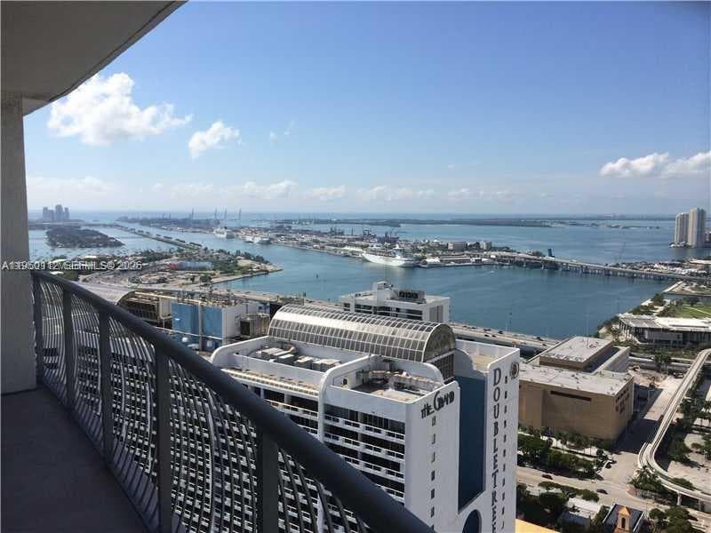 Condo at 1750 N Bayshore Dr, Miami, FL