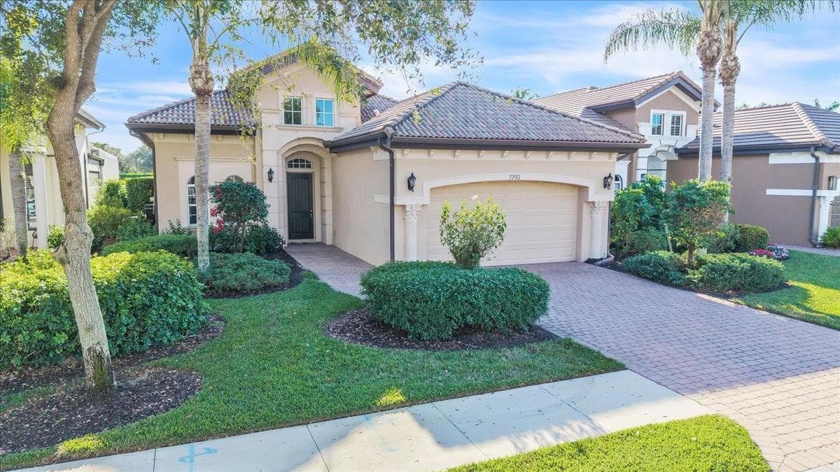 Single-family home at 7793 Ashton Road, Naples, FL