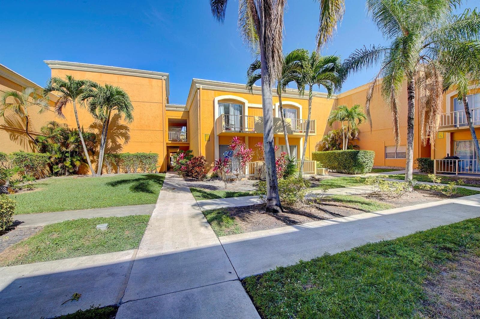 Condo at 18111 NW 68th Avenue, Hialeah, FL