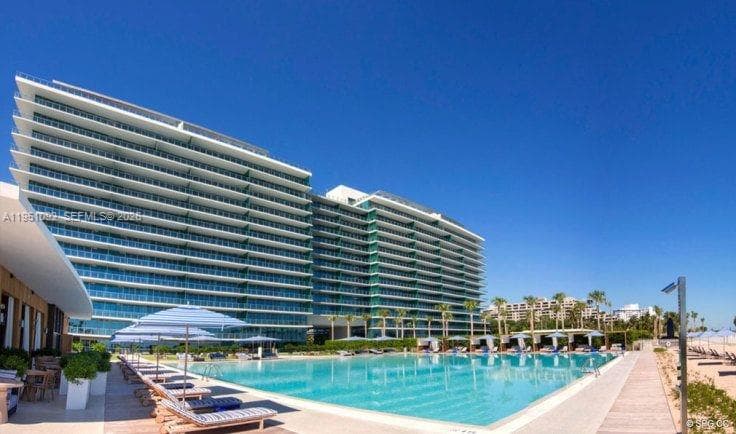 Condo at 350 Ocean Dr, Key Biscayne — photo 2