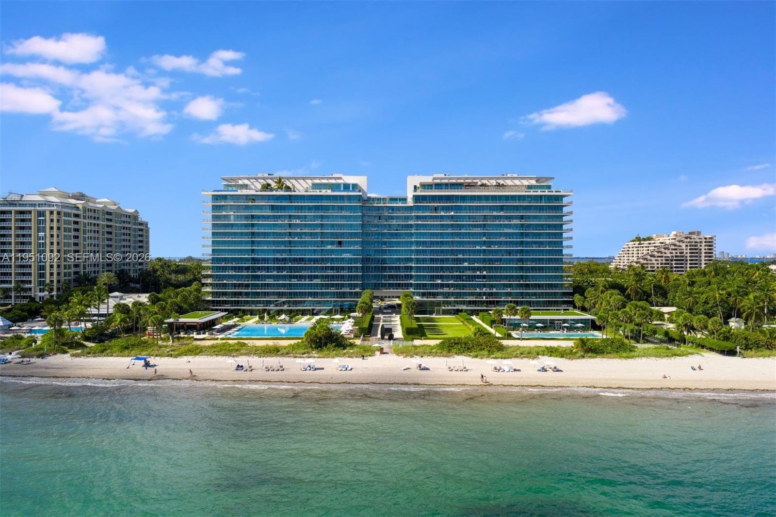 Condo at 350 Ocean Dr, Key Biscayne, FL