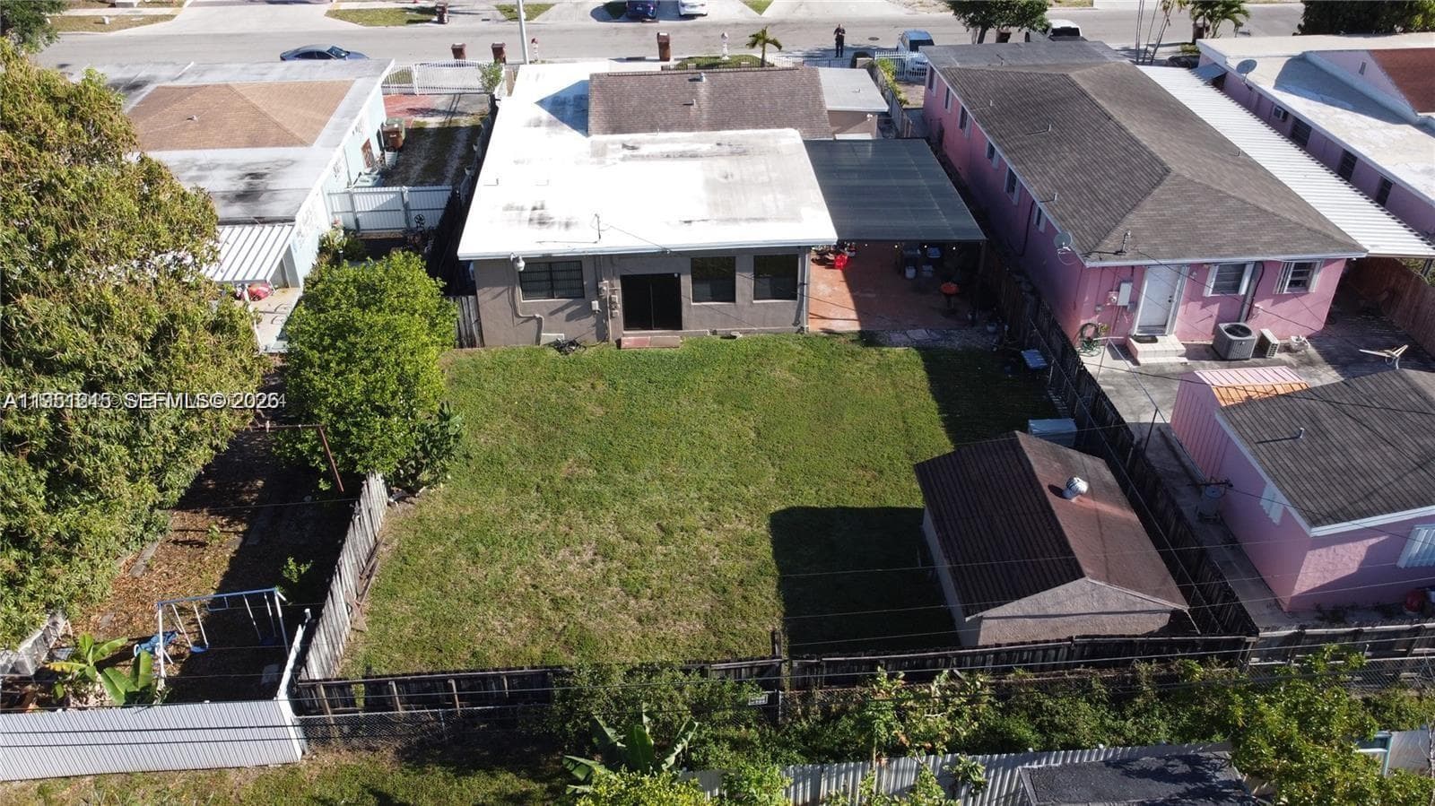 Single-family home at 848 E 24th St, Hialeah — photo 3