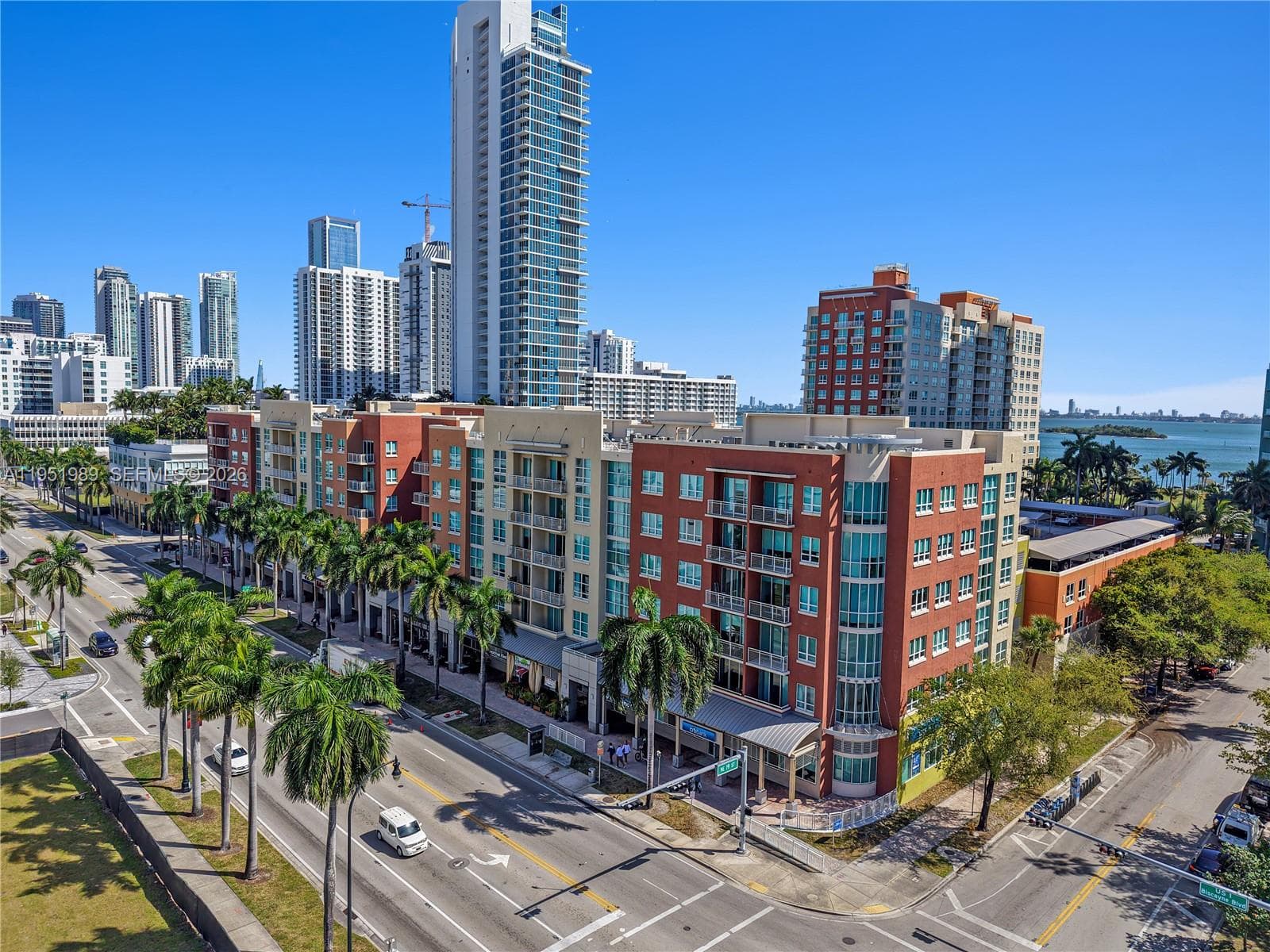 Condo en 2001 Biscayne Blvd, Miami — foto 1