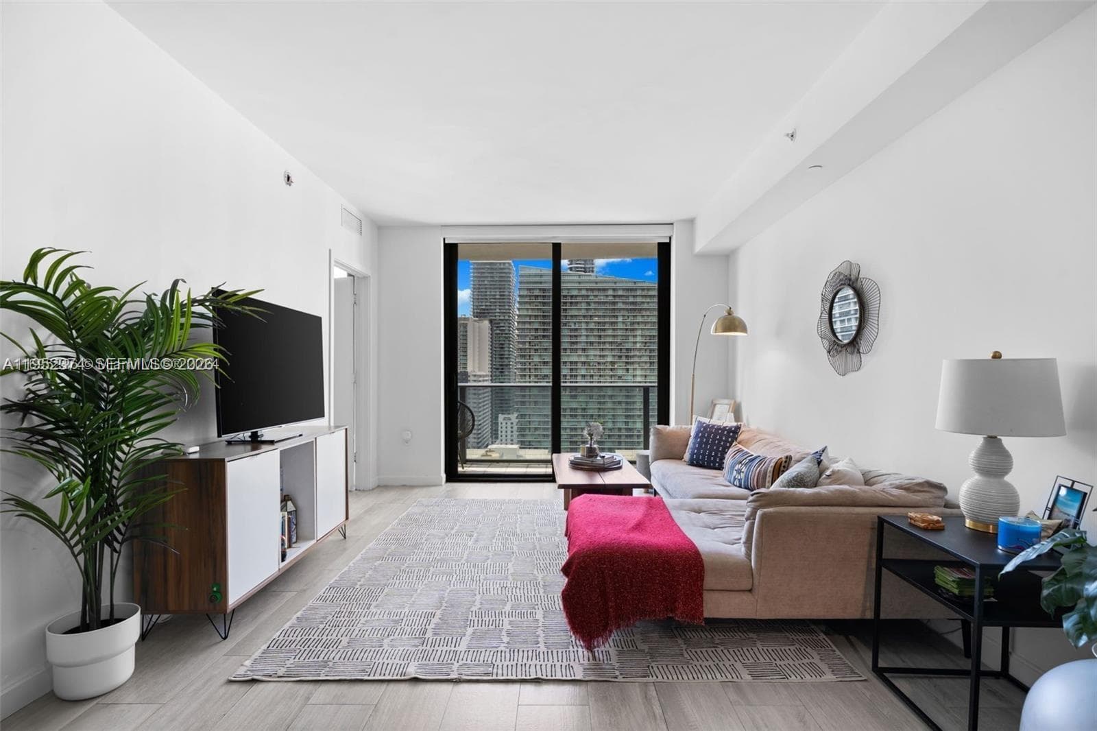 Condo at 55 SW 9th St, Miami — photo 3