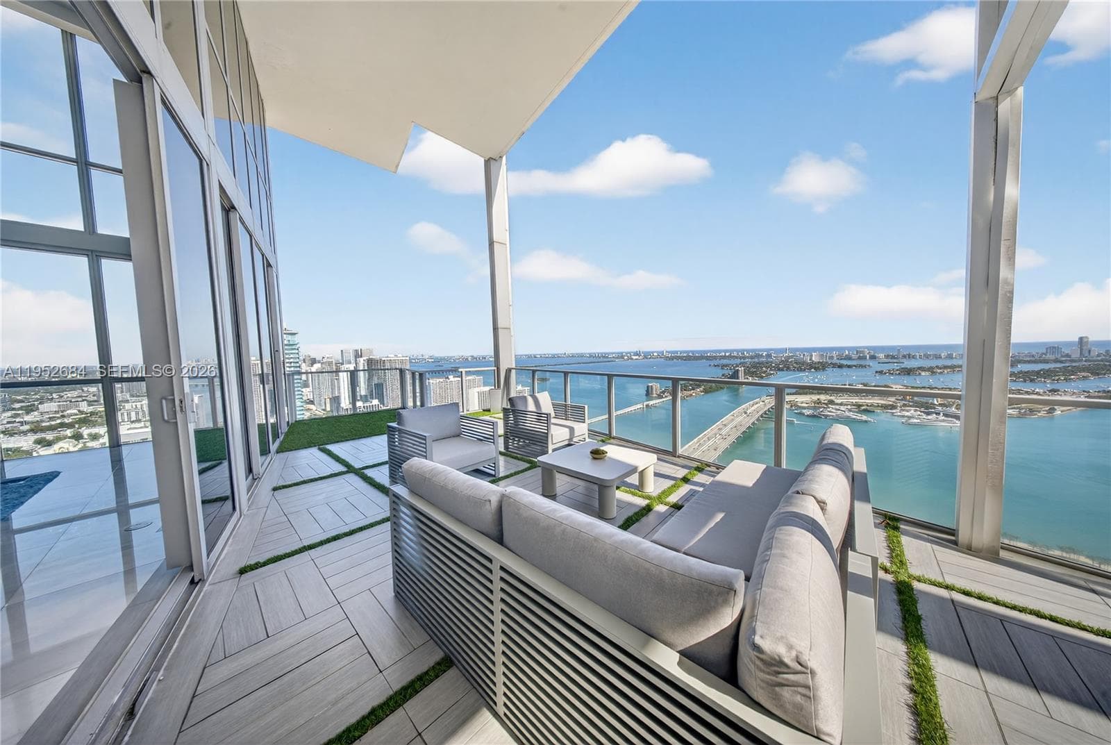 Condo at 1100 Biscayne Blvd, Miami — photo 1