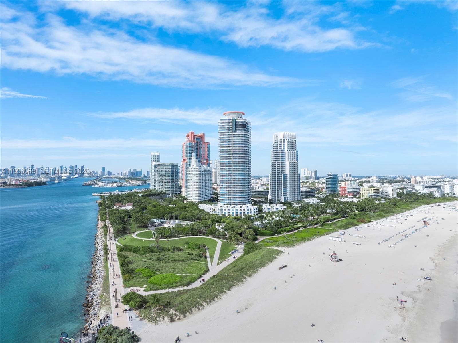 Condo at 100 S Pointe Dr, Miami Beach — photo 2