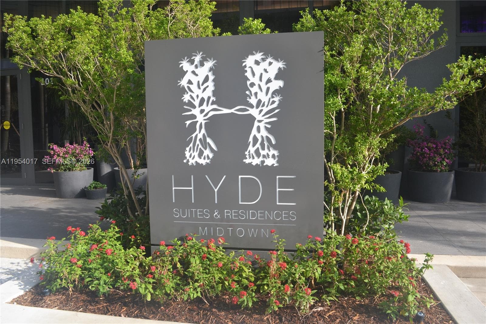 Condo at 121 NE 34th St, Miami — photo 1