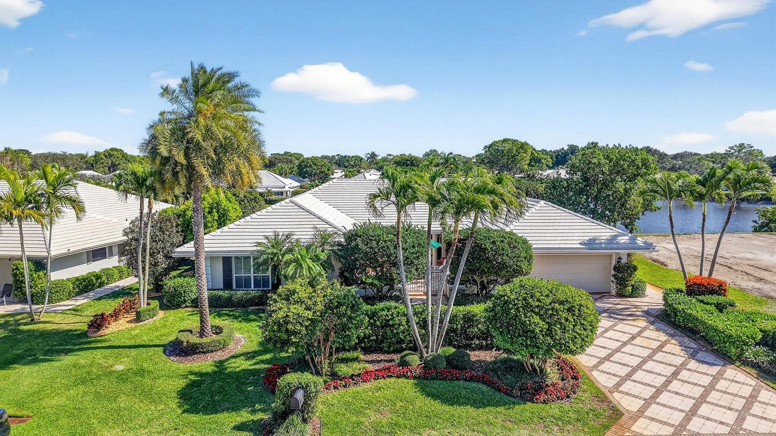 Single-family home at 11740 N Lake Drive, Boynton Beach, FL