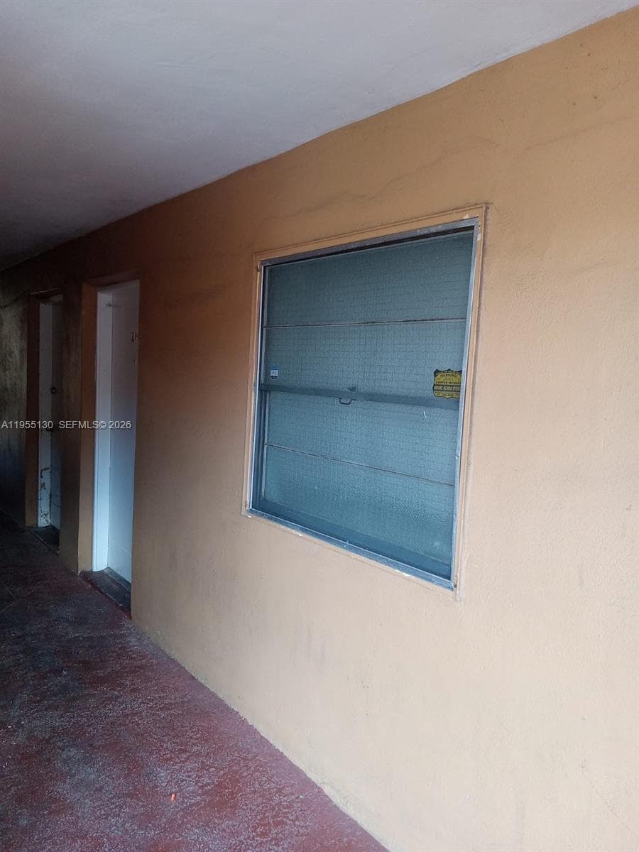 Condo at 1230 W 54th St, Hialeah, FL