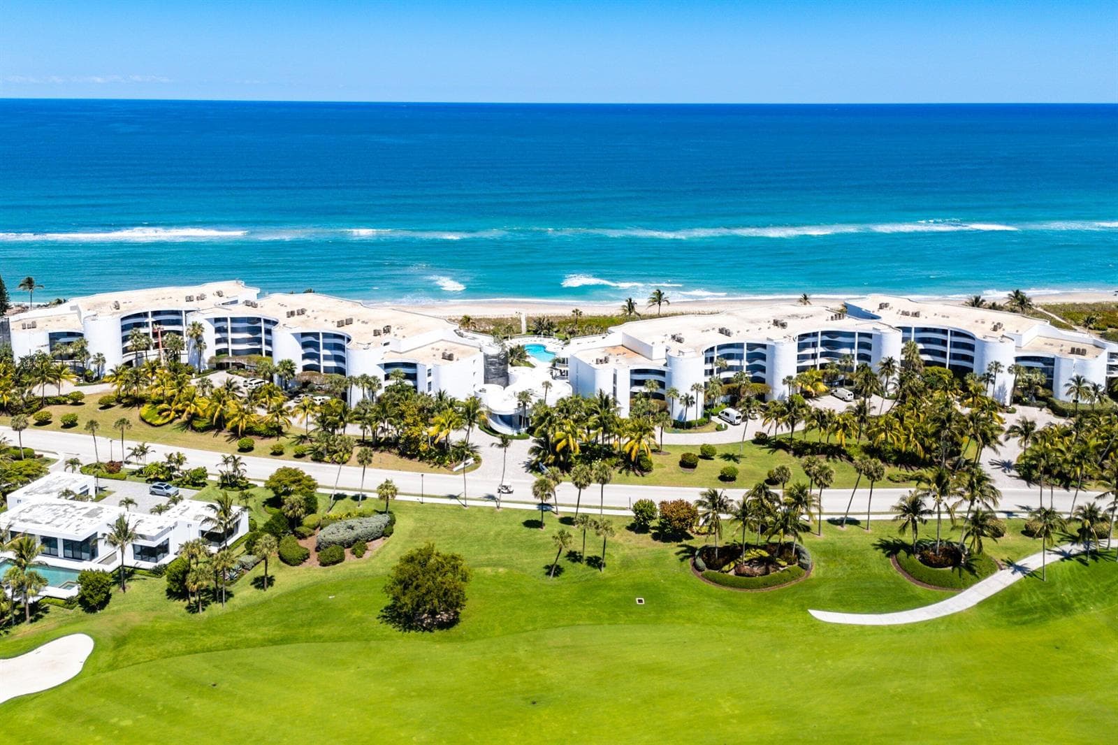 Condo at 2001 SE Sailfish Point Boulevard, Stuart, FL