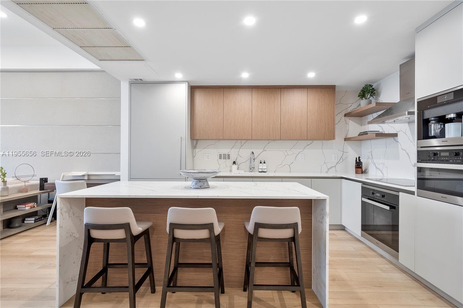 Condo en 2301 Collins Ave, Miami Beach — foto 2