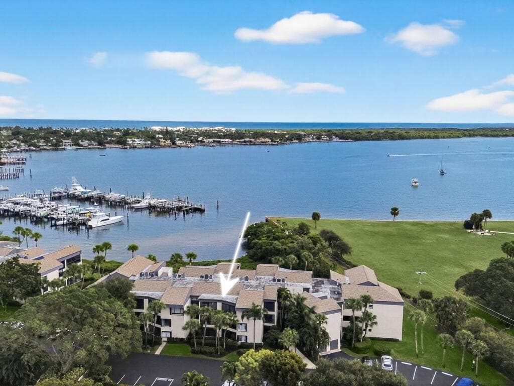 Condo at 1660 Twelve Oaks Way, North Palm Beach, FL