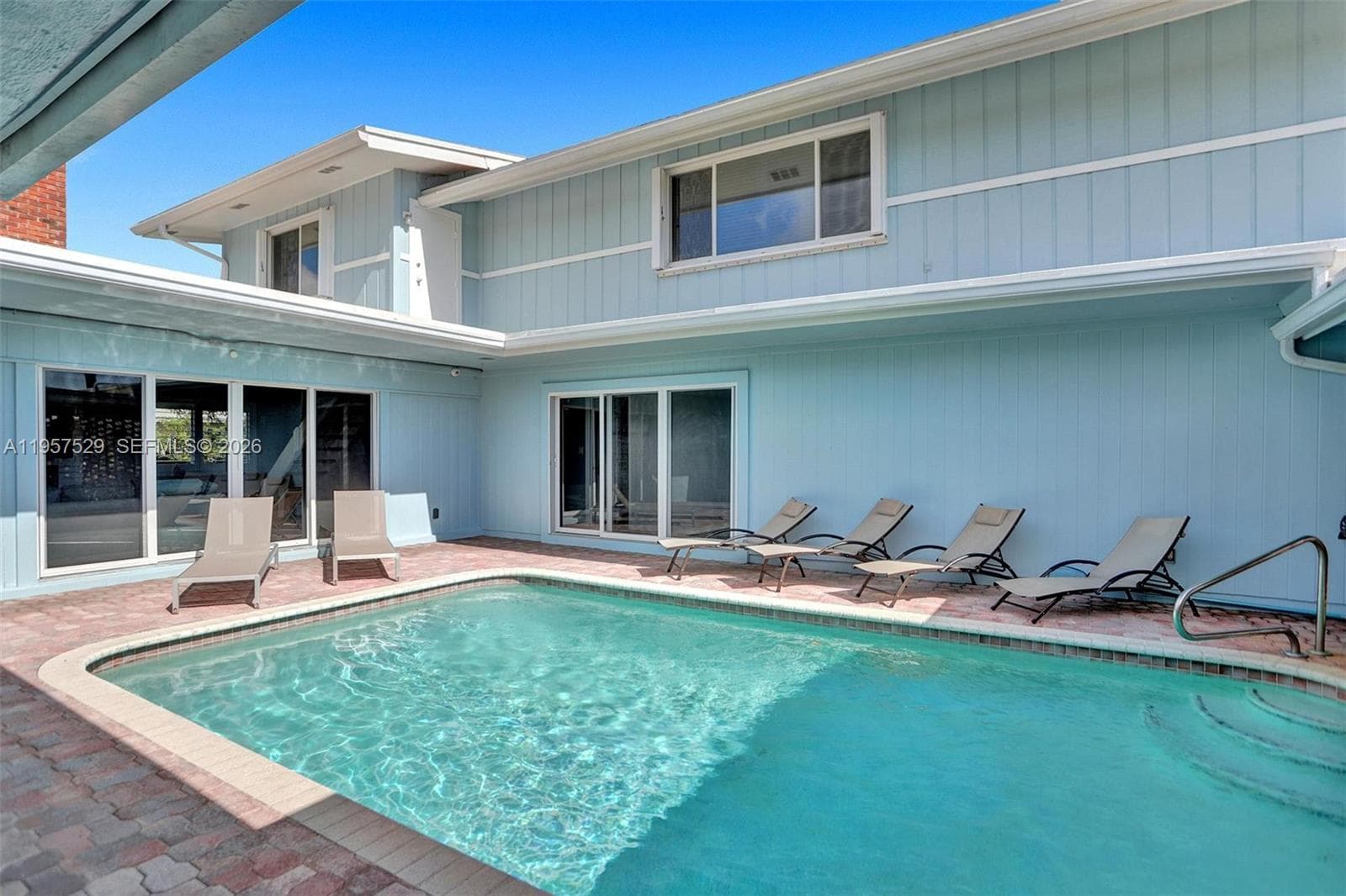 Single-family home at 1341 SE 7th Ave, Pompano Beach, FL