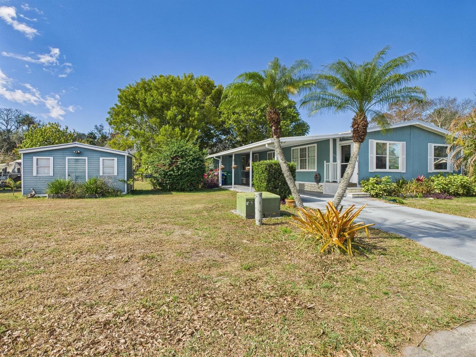 Home at 407 NE 8th Avenue, Okeechobee, FL
