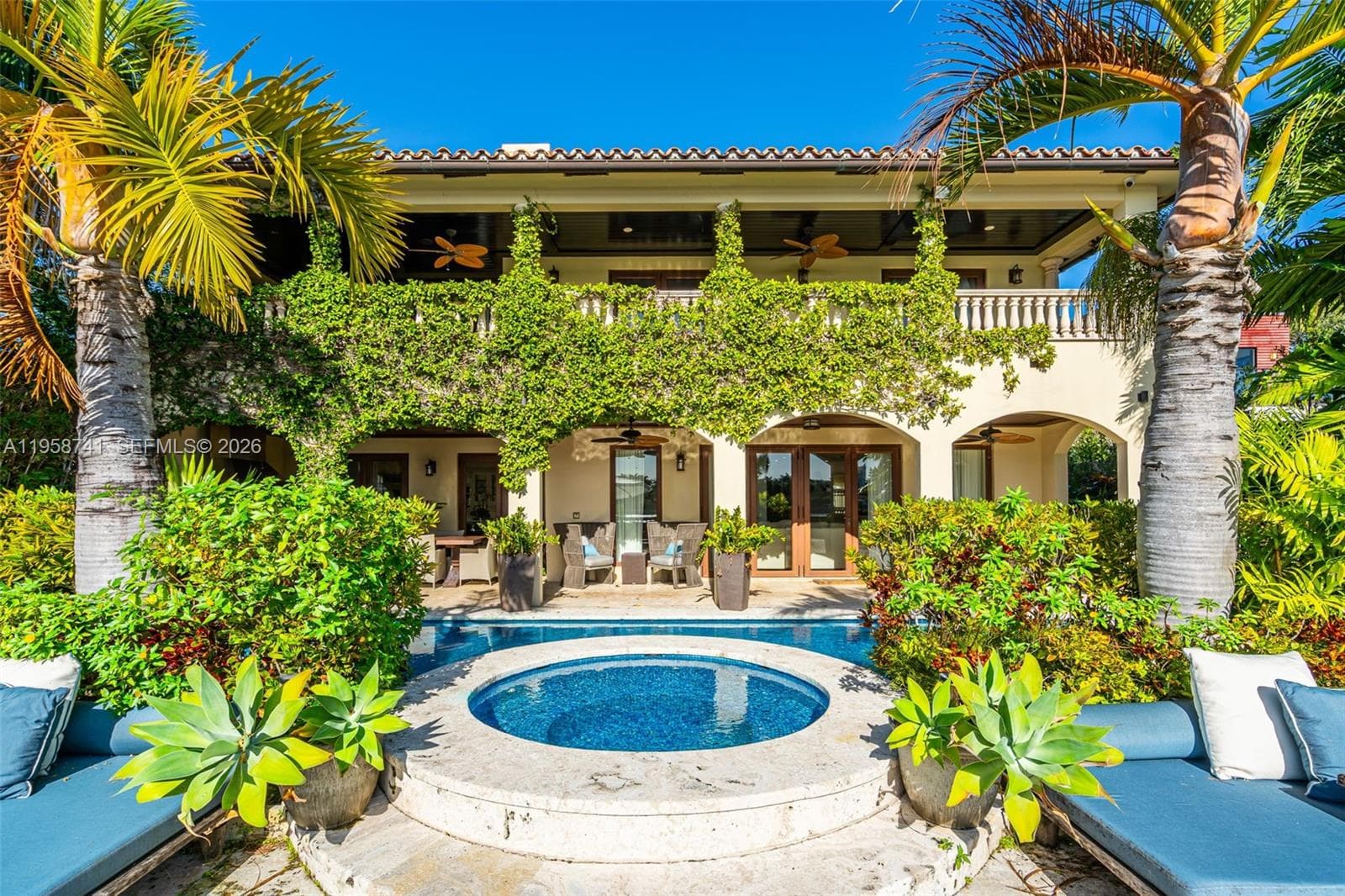 Single-family home at 1398 Bay Dr, Miami Beach — photo 2