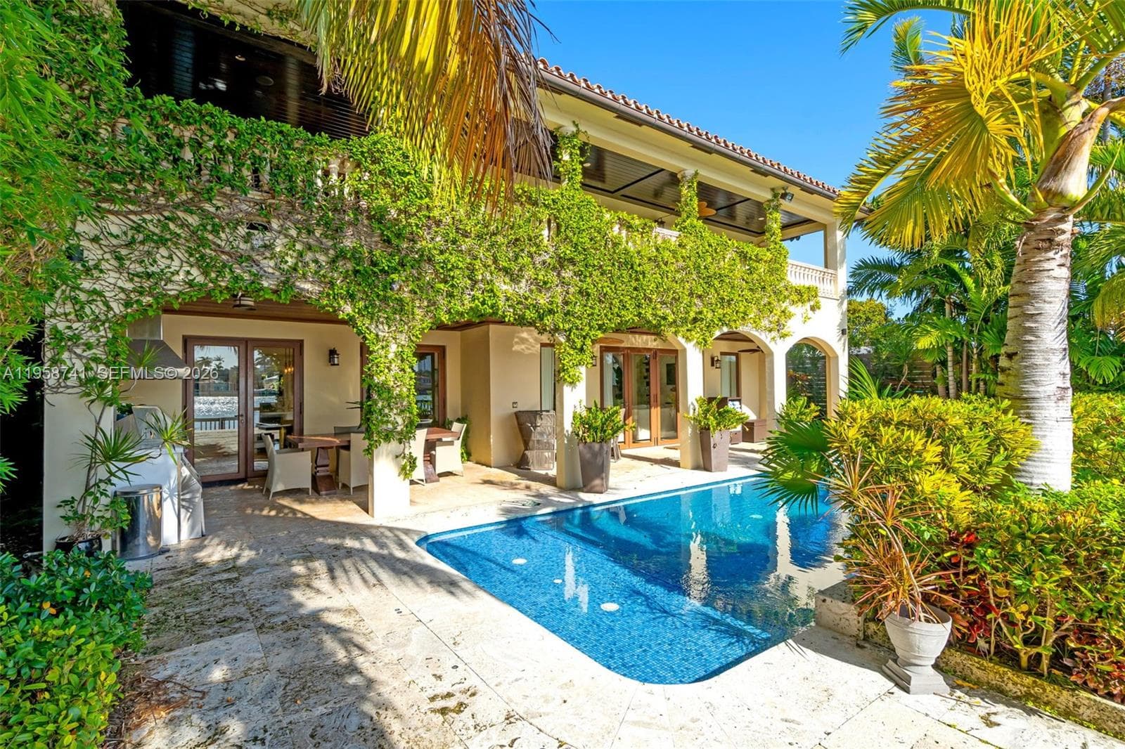 Single-family home at 1398 Bay Dr, Miami Beach — photo 3