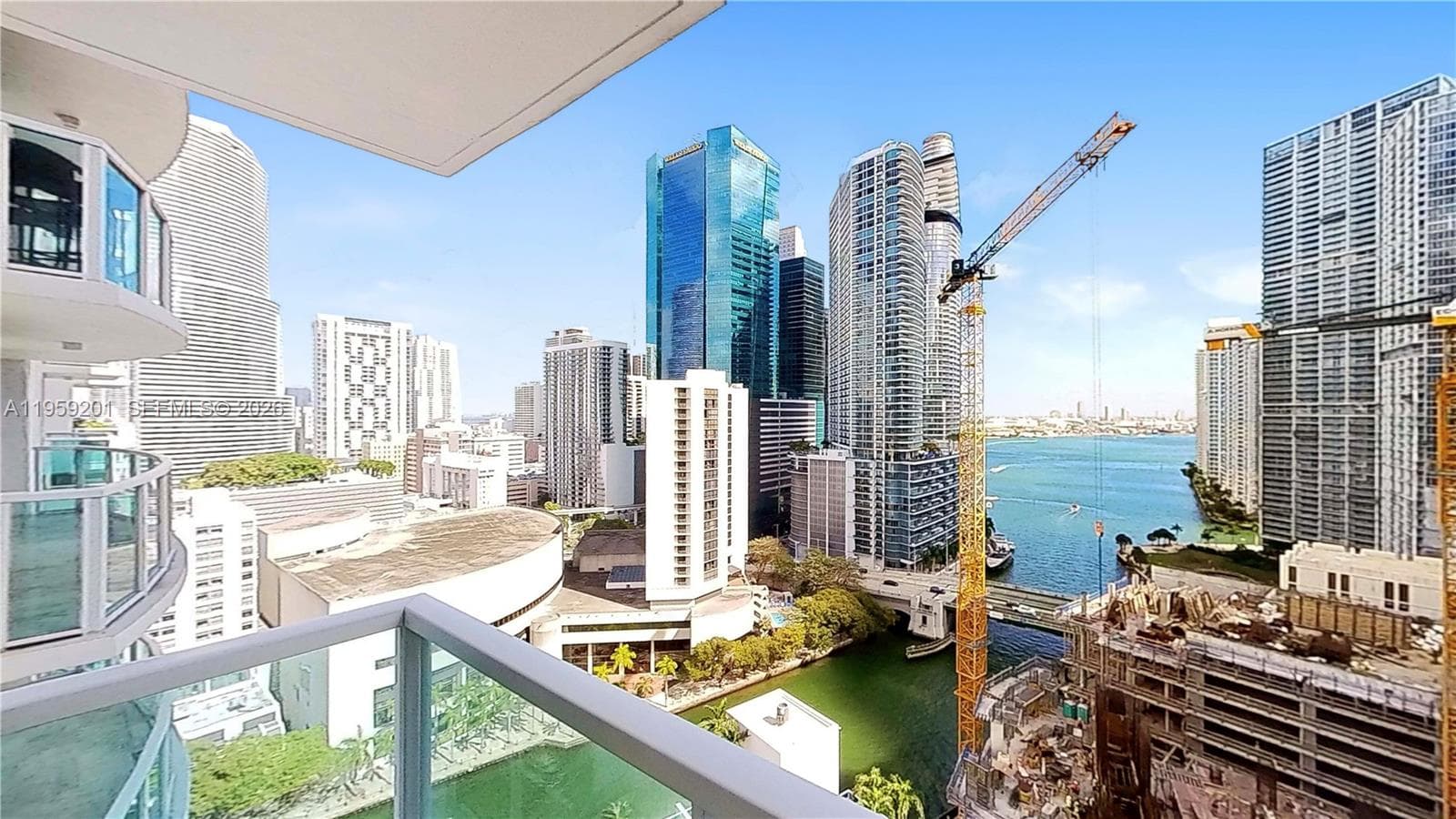 Condo at 31 SE 5th St, Miami — photo 3