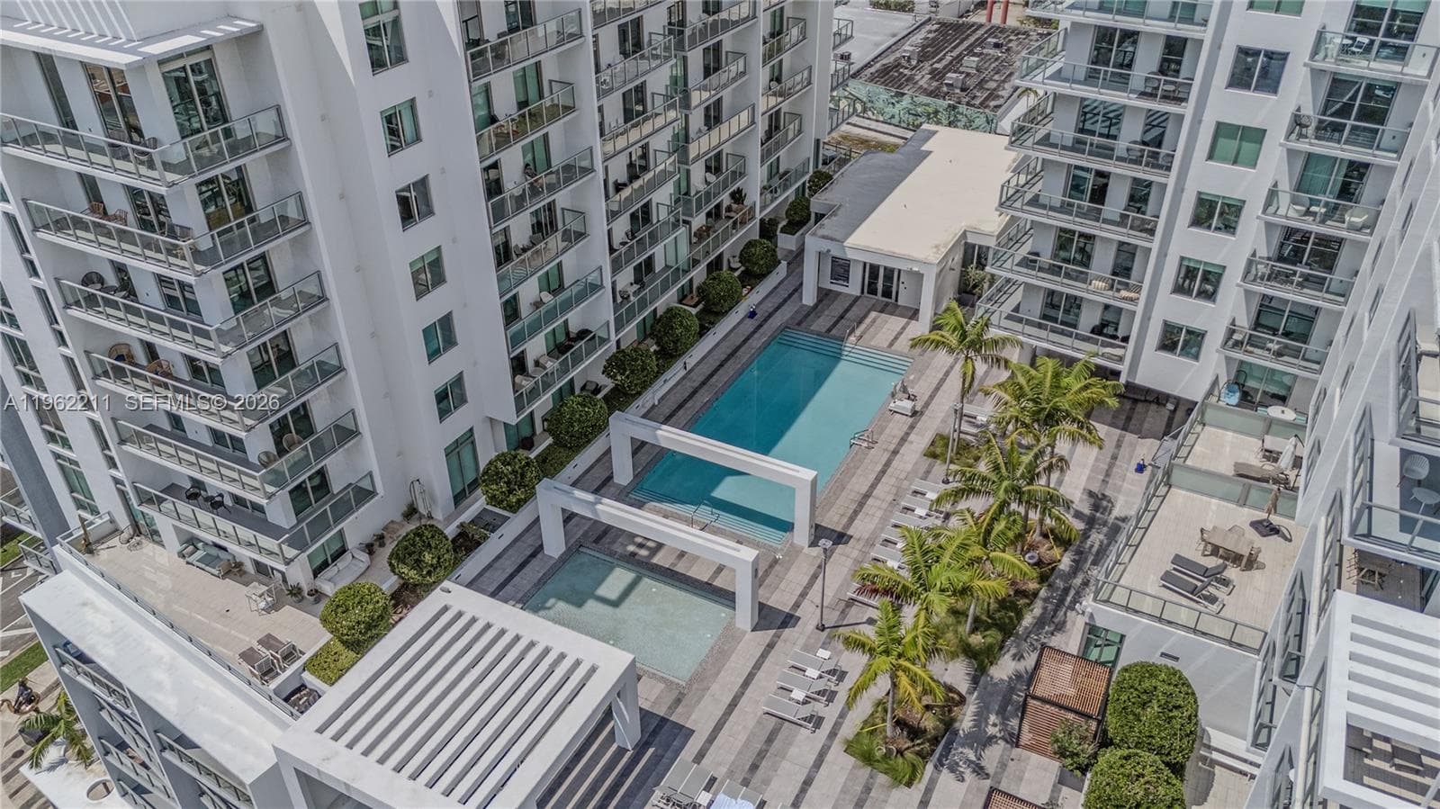 Condo at 3900 Biscayne Blvd, Miami — photo 2