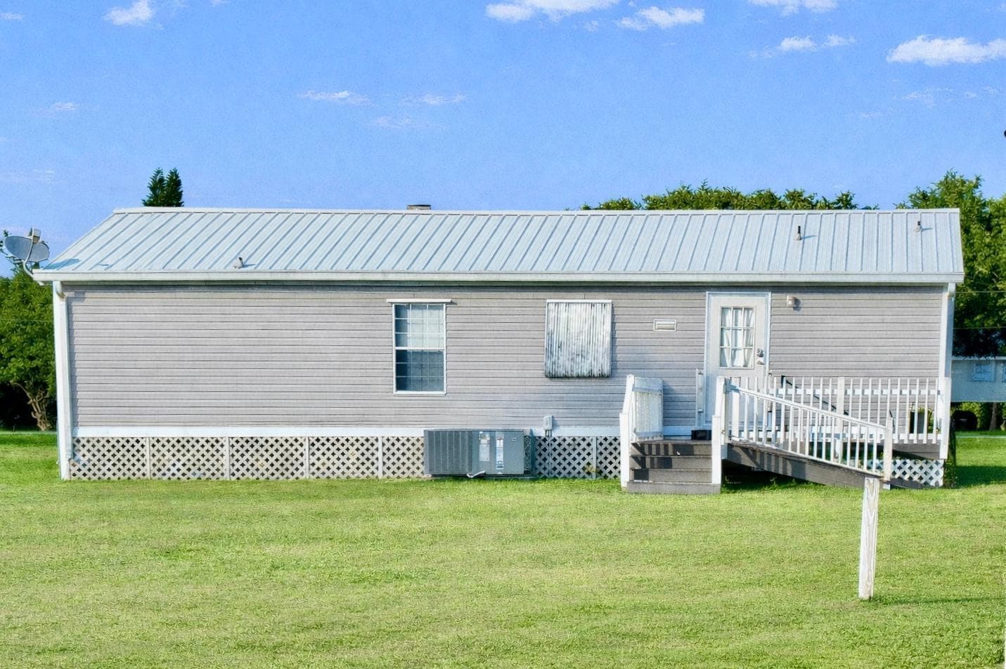 Home at 19720 NW 94th Drive, Okeechobee, FL