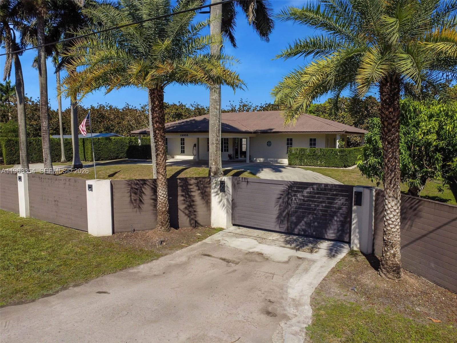 Single-family home at 19955 SW 186th St, Miami, FL