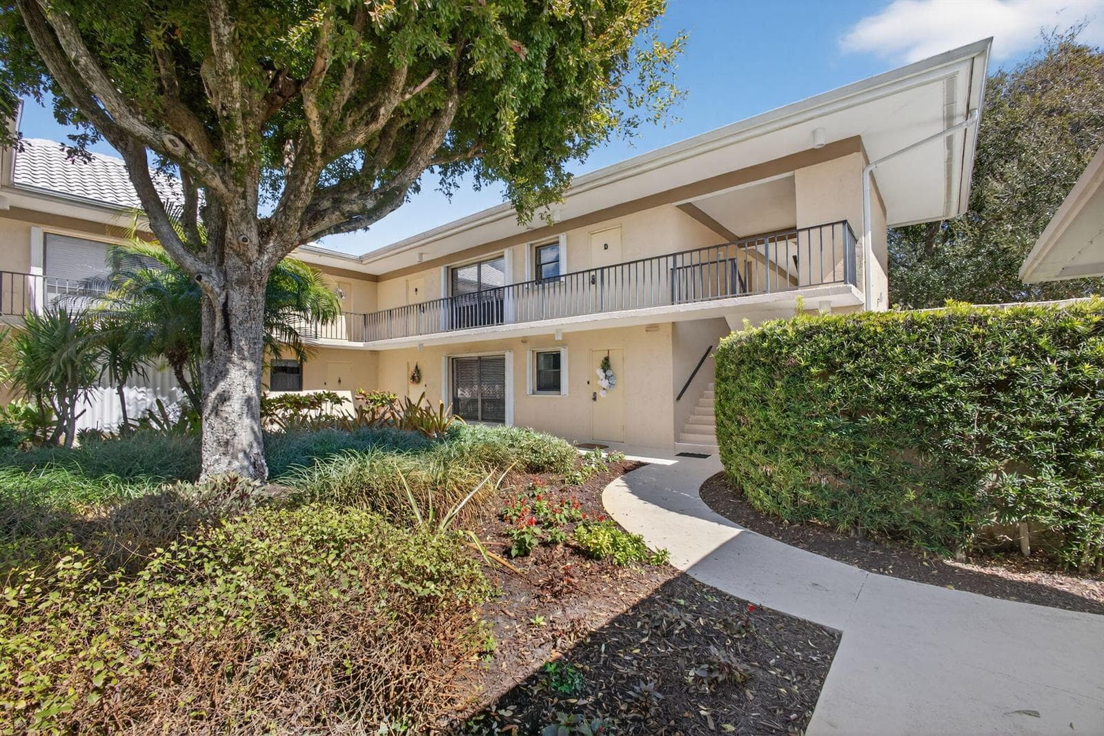 Condo at 17 SE Turtle Creek Drive, Jupiter, FL