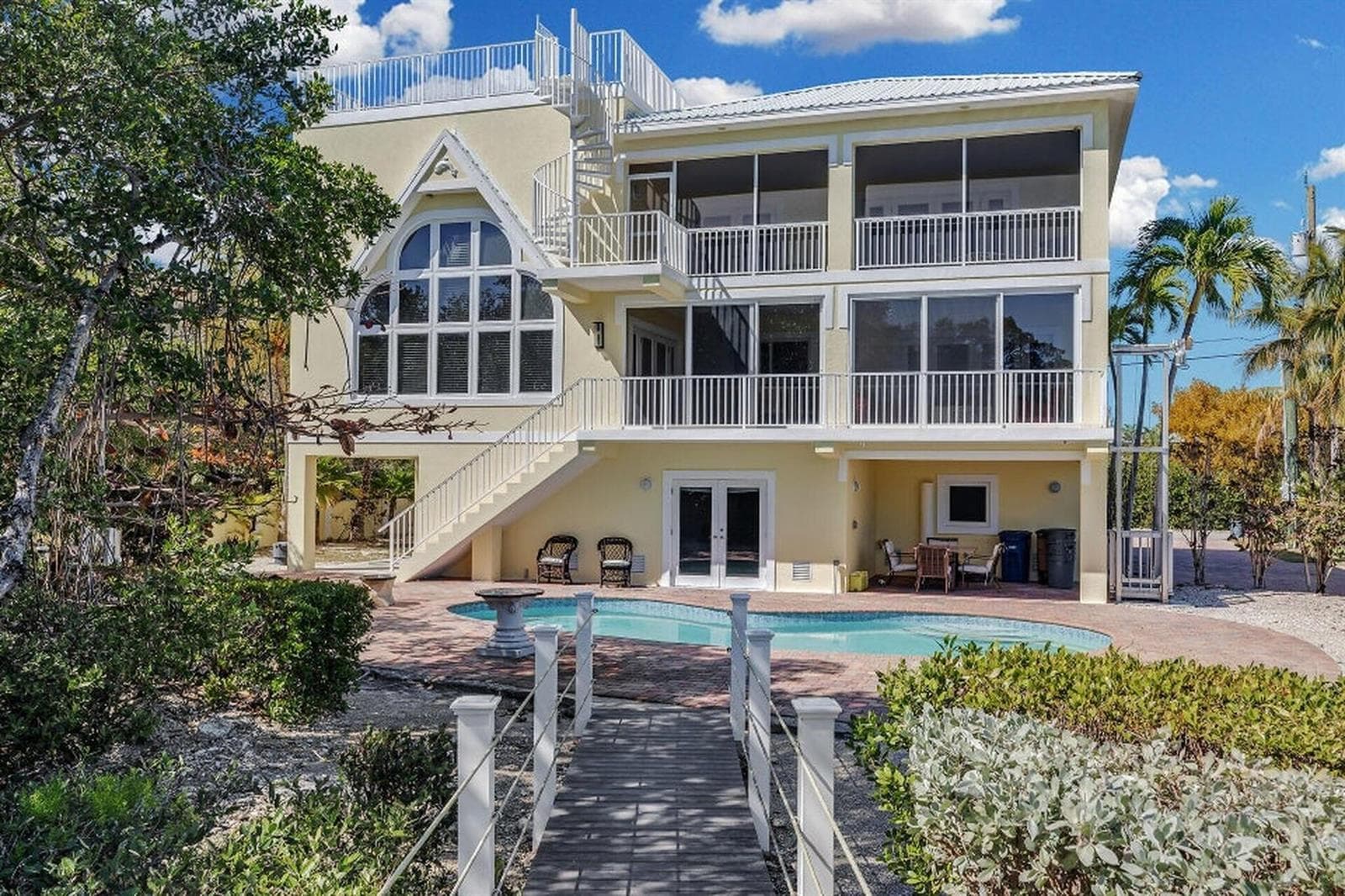 1-Welcome to 205 Stirrup Key Blvd