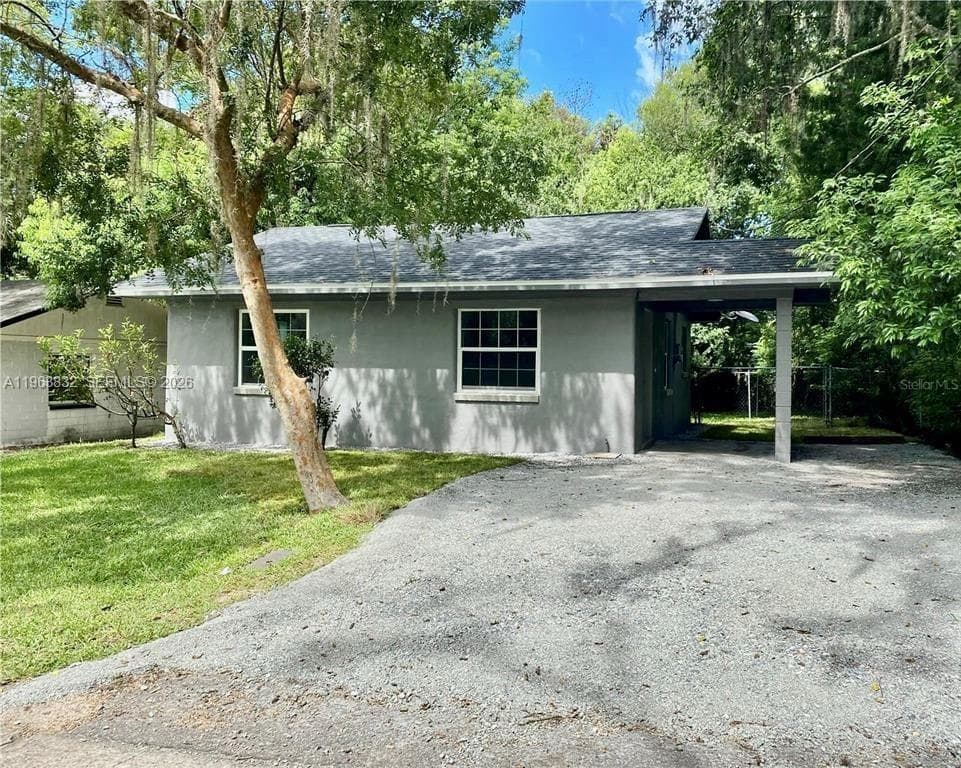 Single-family home at 331 NE 9 AVE, Ocala — photo 1