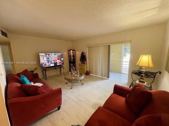 Condo en 5180 E Sabal Palm Blvd, Tamarac — foto 1