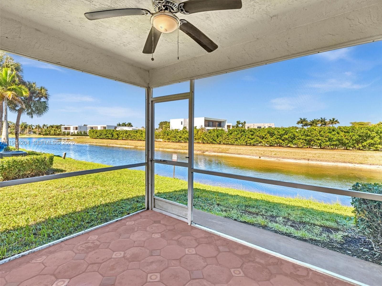 Townhouse at 60 Key West Ct, Weston, FL