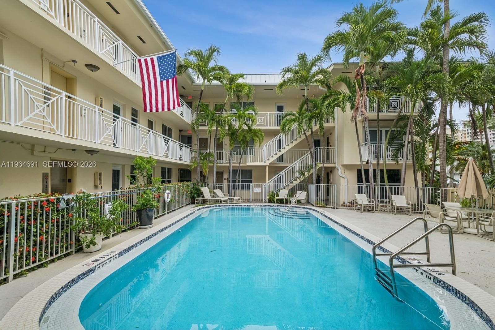 Condo at 255 Sunrise Dr, Key Biscayne, FL