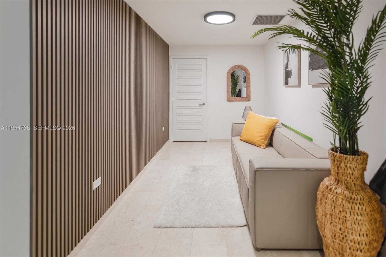 Condo at 88 SW 7th St, Miami — photo 2