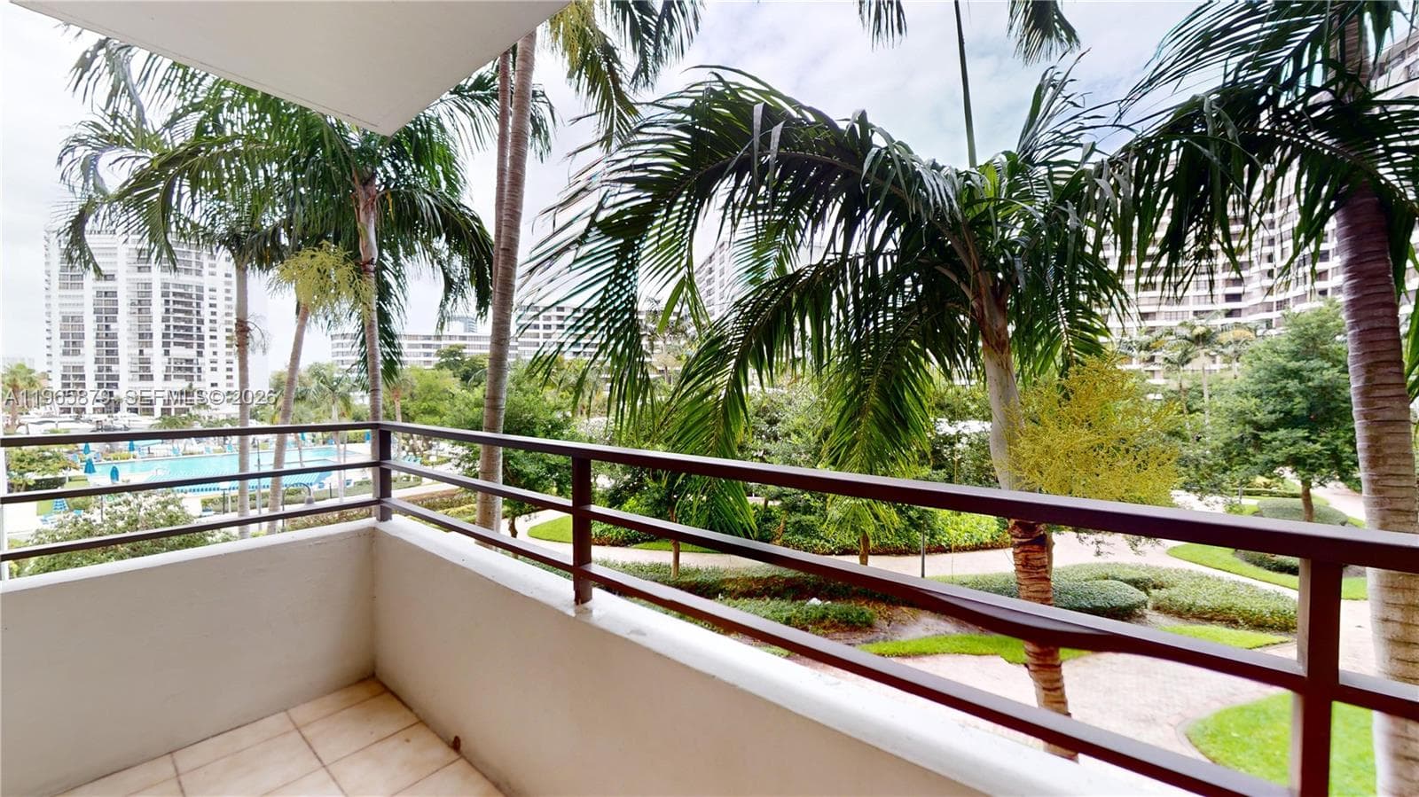 Condo at 2500 PARKVIEW DR, Hallandale Beach — photo 3