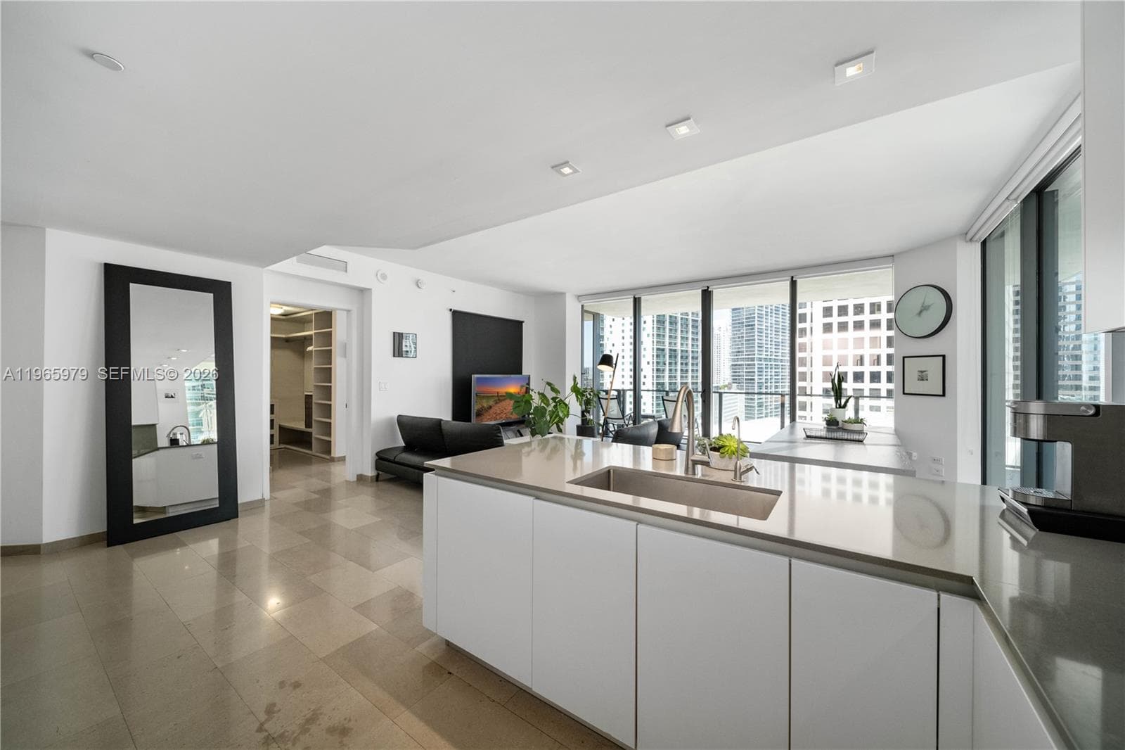 Condo at 68 SE 6th St, Miami — photo 2