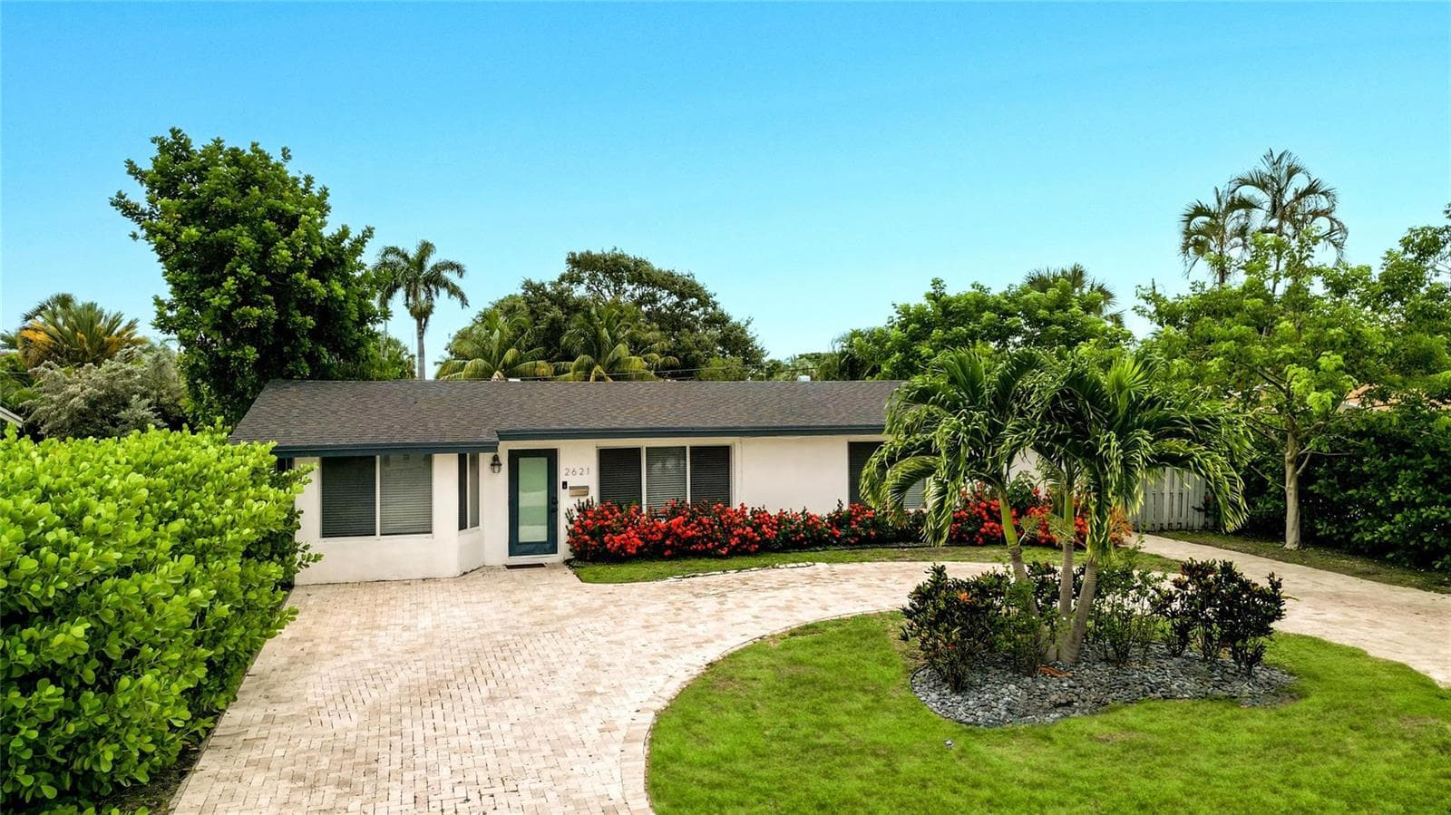 Single-family home at 2621 NE 20th Street, Pompano Beach, FL