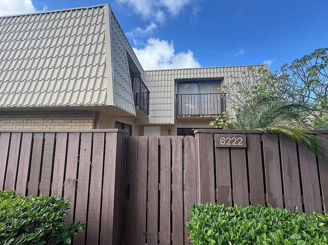 Townhouse at 6222 62nd Way, West Palm Beach, FL