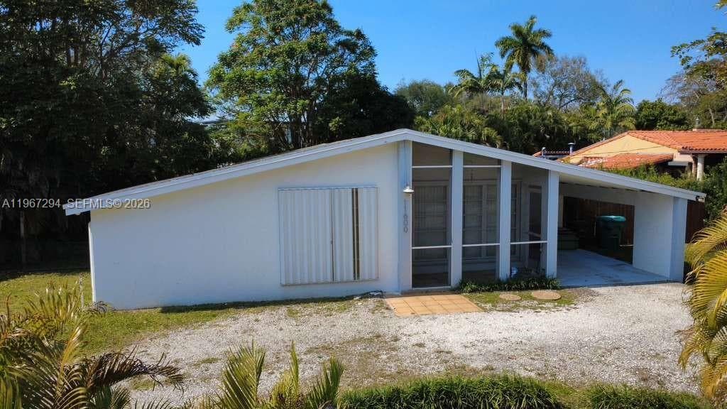 Single-family home at 11600 NE 6th Ave, Biscayne Park, FL