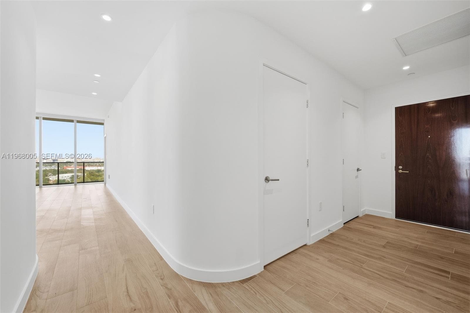 Condo en 2678 Tigertail Ave, Miami — foto 3