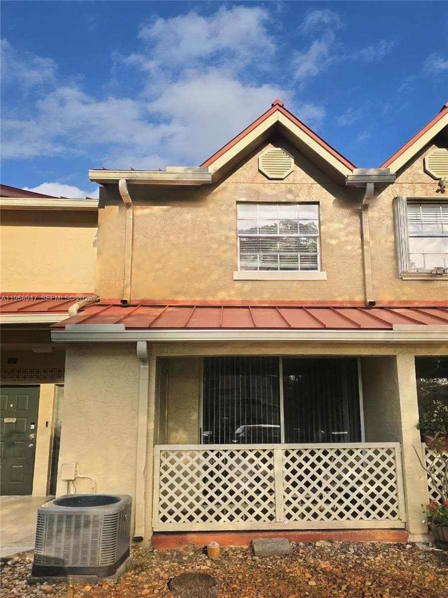 Condo at 18316 NW 68th Ave, Hialeah — photo 1