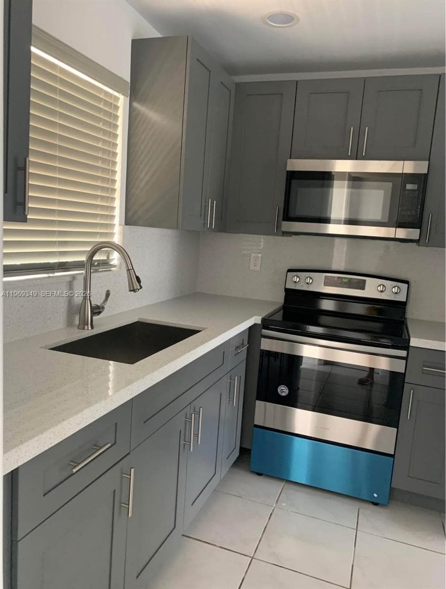 Condo at 7505 SW 82nd St, Miami, FL