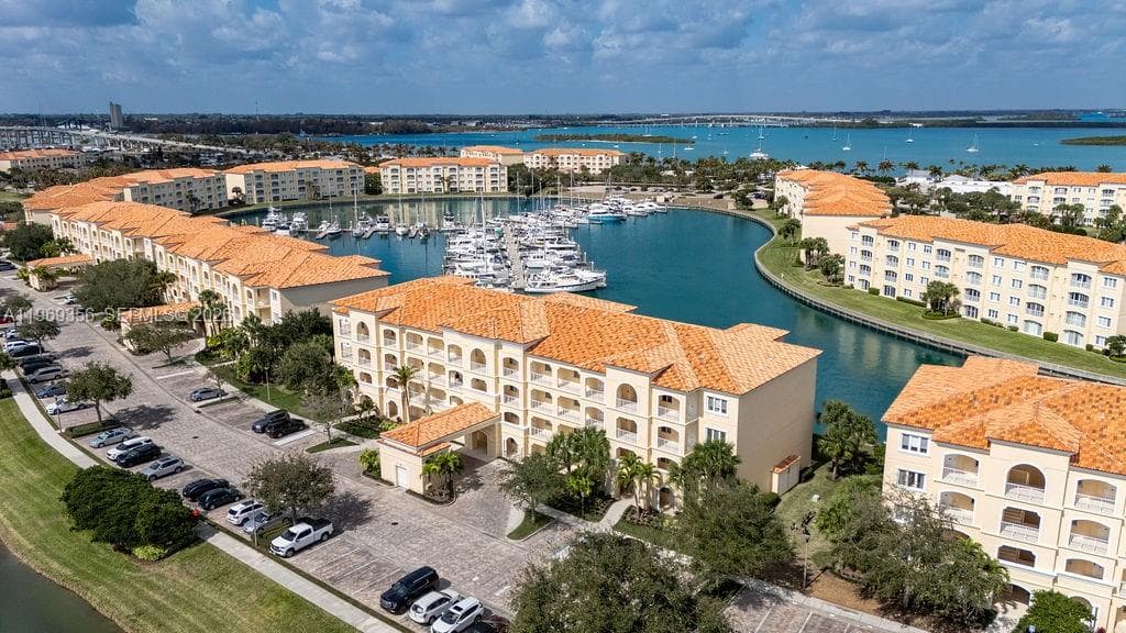 Condo at 17 Harbour Isle Dr W, Fort Pierce, FL