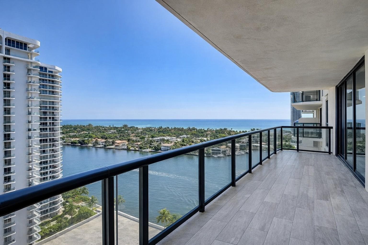 Condo at 19667 Turnberry Way, Miami, FL