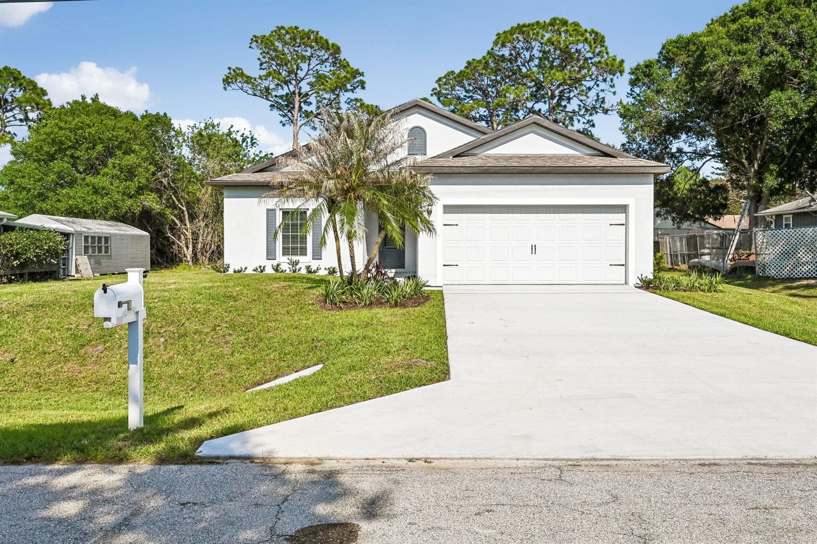 Single-family home at 5019 Sunset Boulevard, Fort Pierce, FL