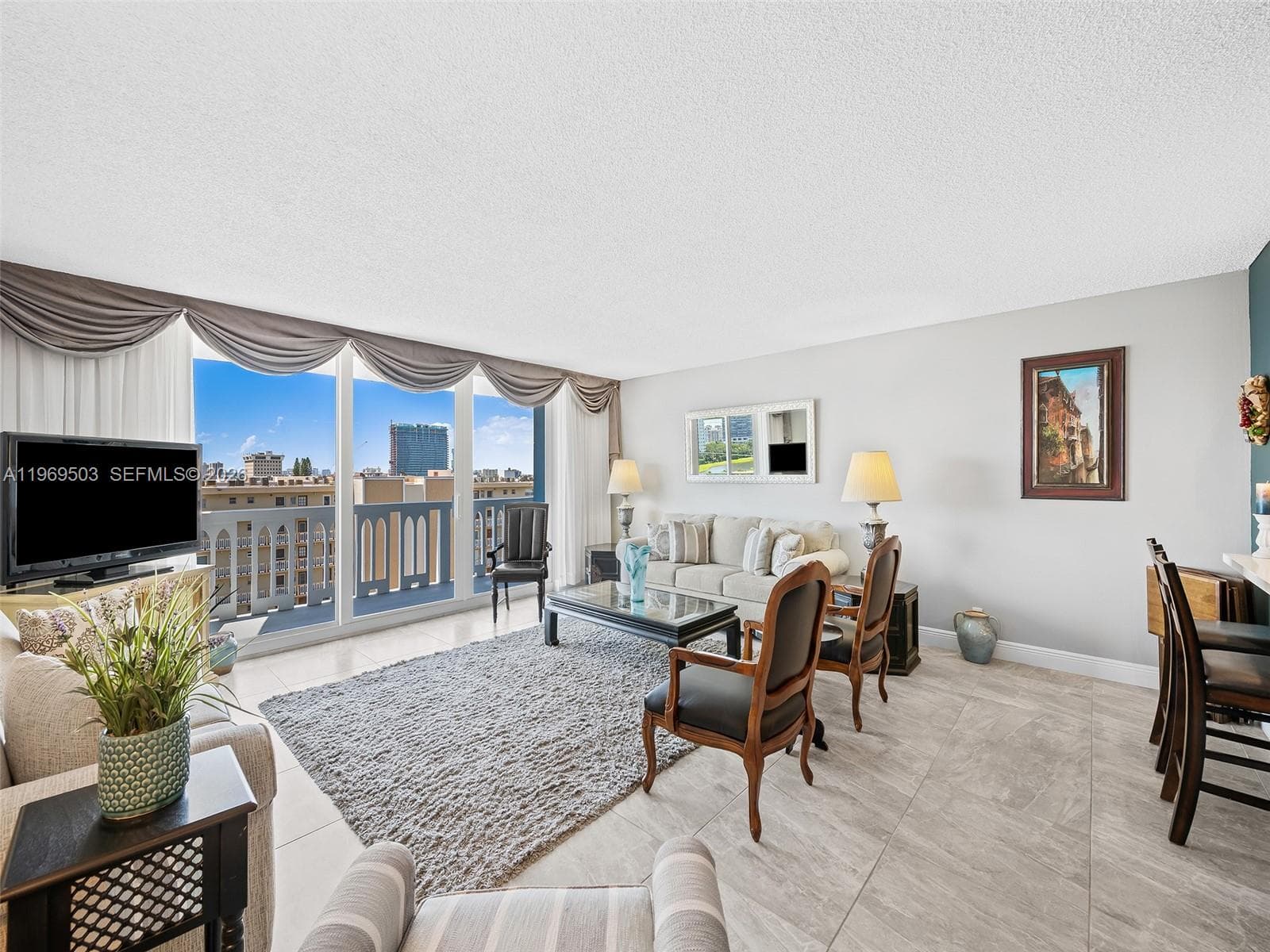 Condo at 401 NE 14th Ave, Hallandale Beach, FL