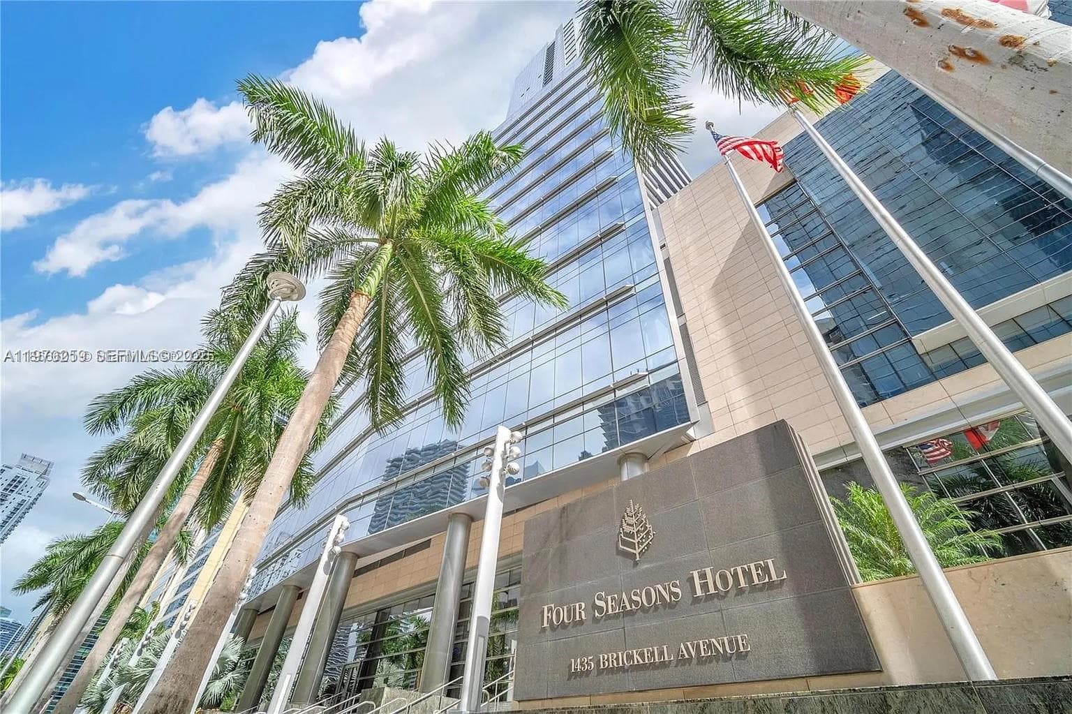 Condo at 1435 Brickell Ave, Miami — photo 1