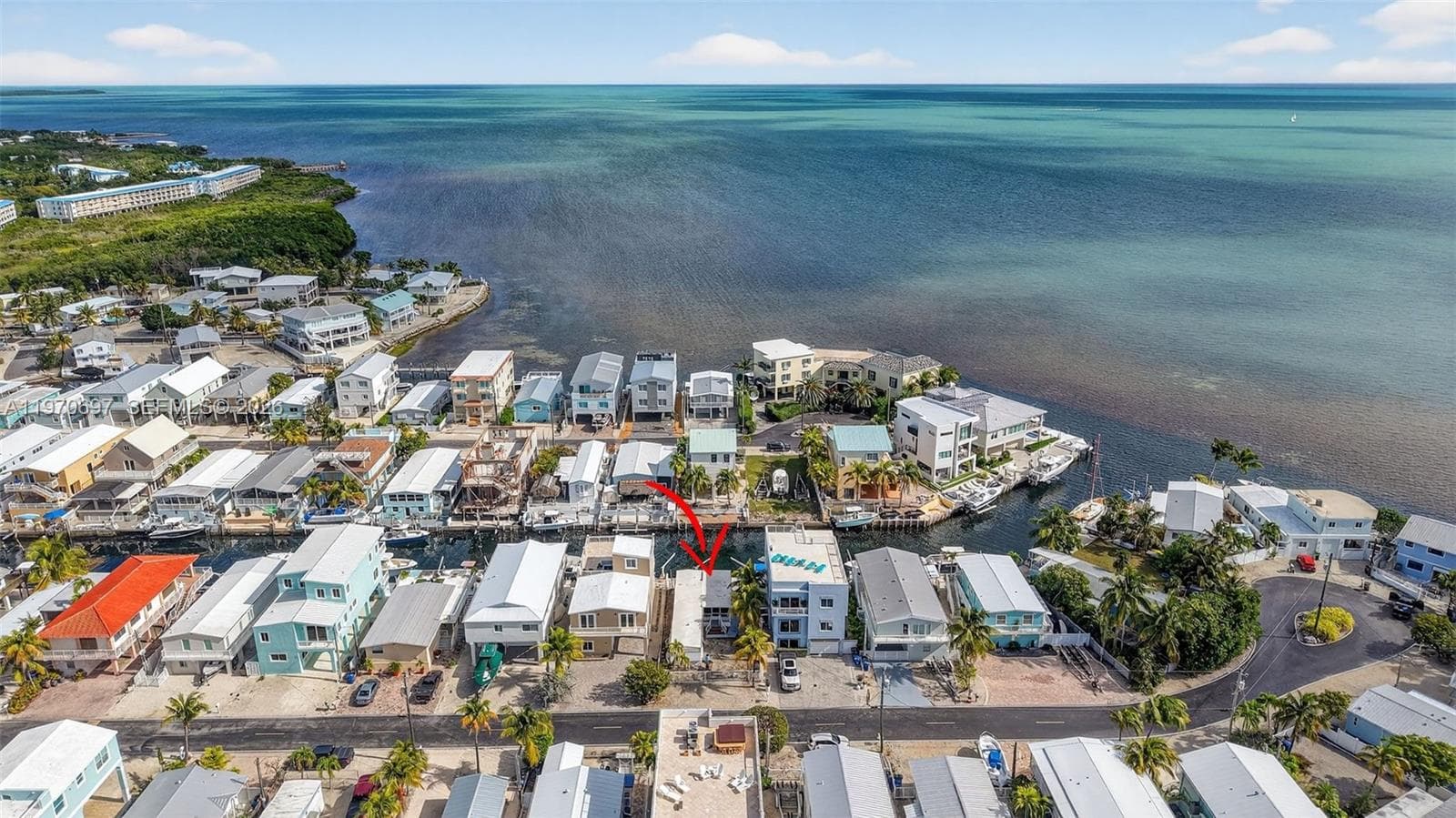 Mobile home at 261 Burgundy Dr, Tavernier, FL