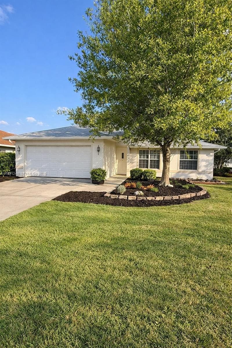 Single-family home at 1518 SENIOR CT, Lehigh Acres, FL
