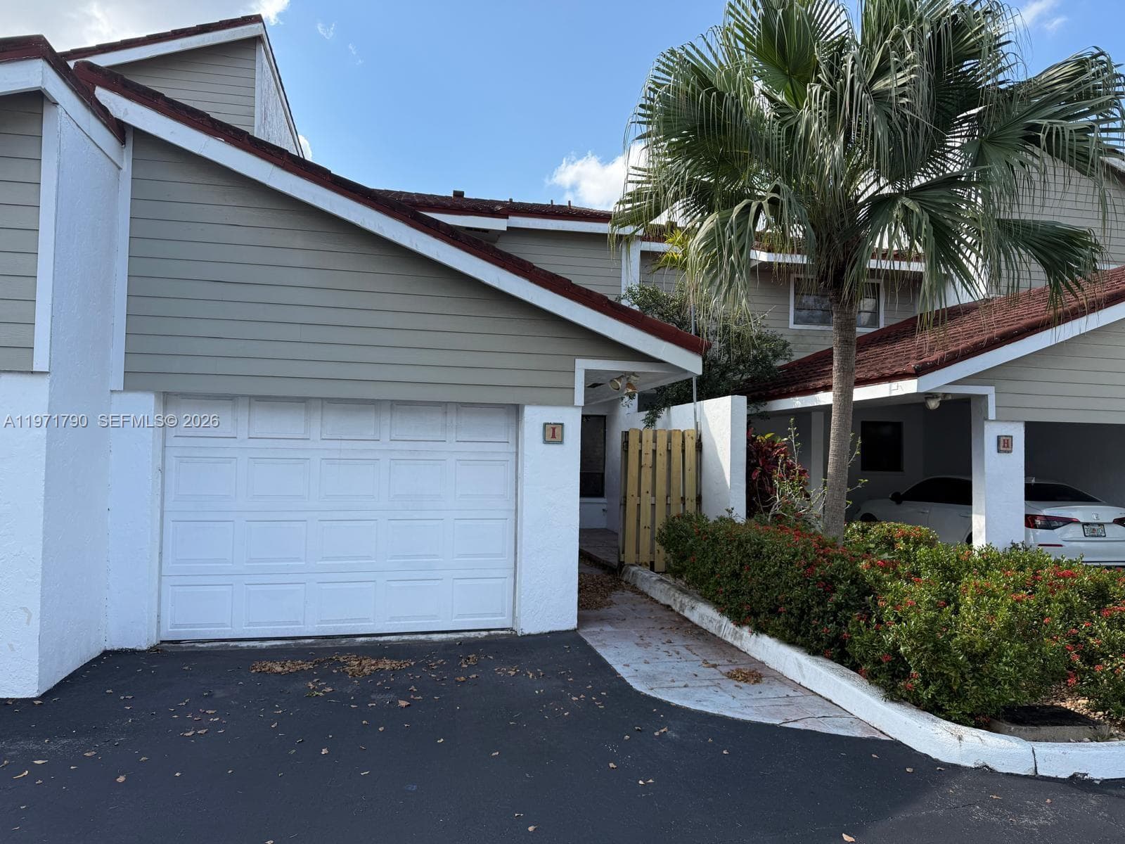 Townhouse at 2700 N 34th Ave, Hollywood, FL