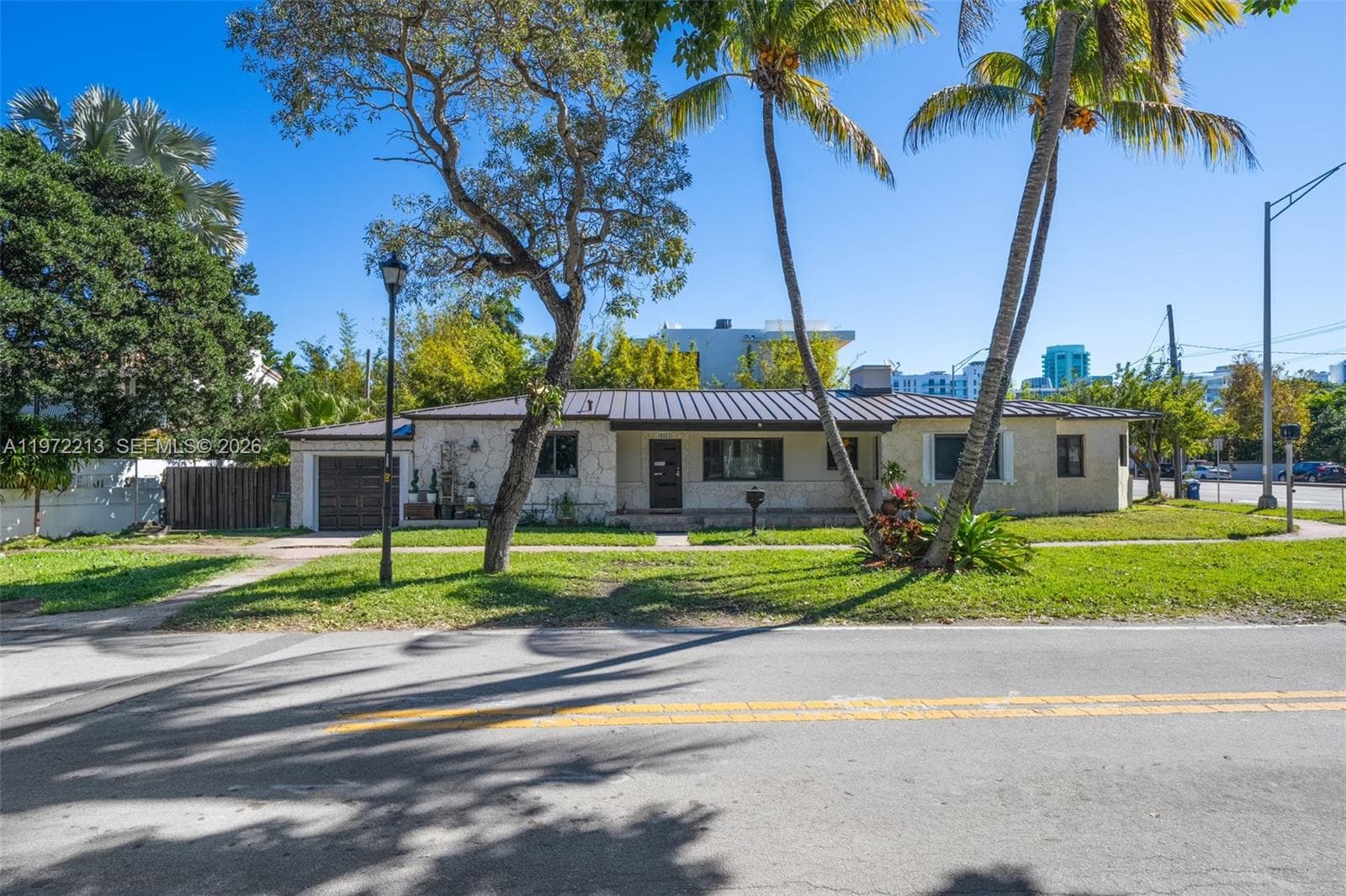 Single-family home at 6311 La Gorce Dr, Miami Beach, FL