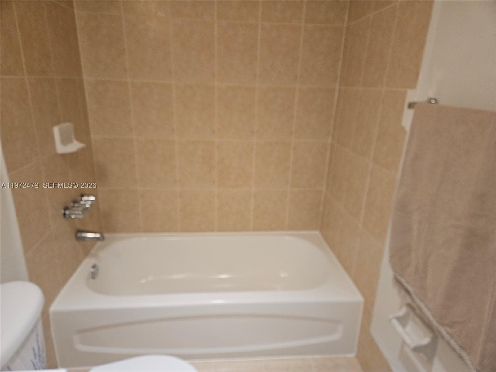Condo at 4550 NW 9th St, Miami — photo 3