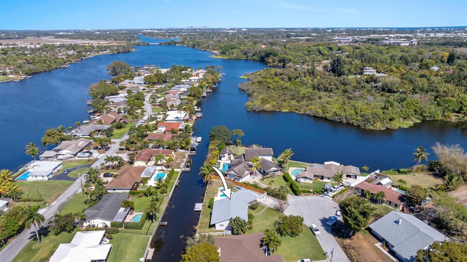 Single-family home at 6797 Bayshore Drive, Lake Worth, FL